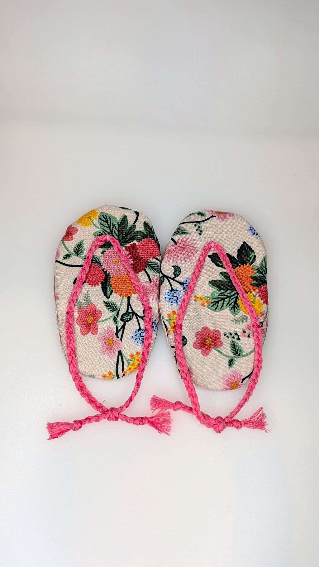 Tropical Toes